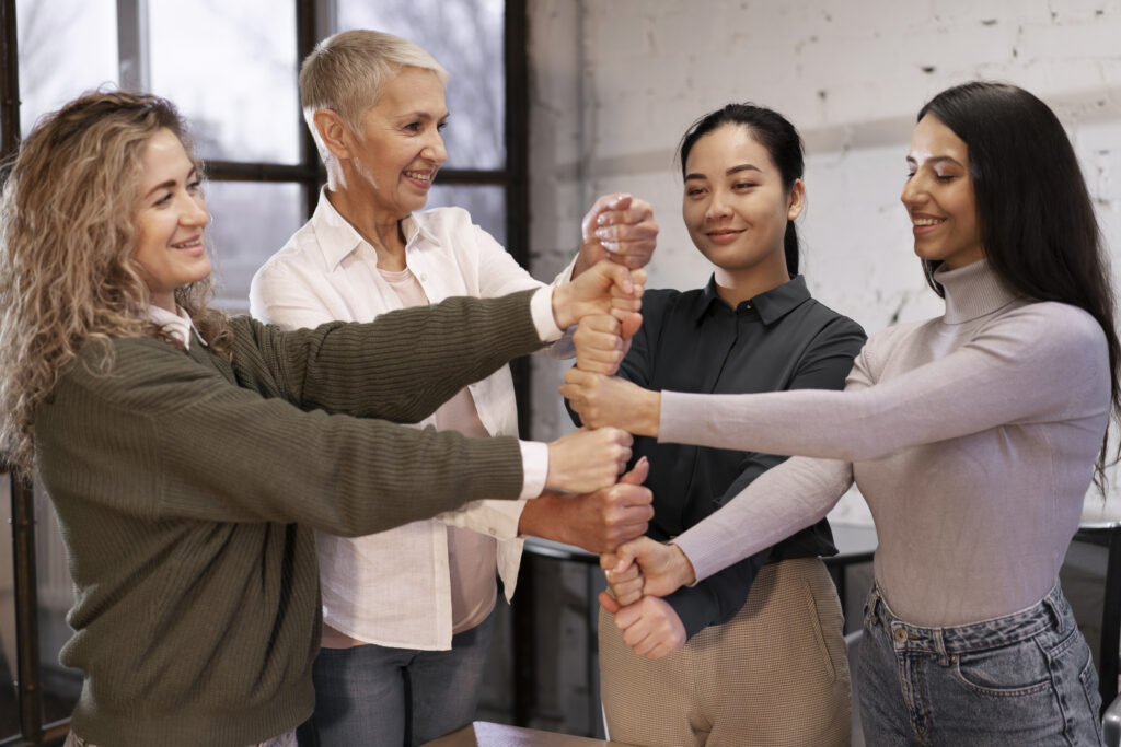colleagues-working-together-project